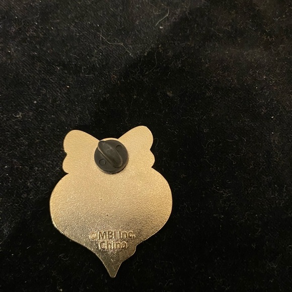 MBI Cancer Awareness Pin (EF) - Picture 4 of 5